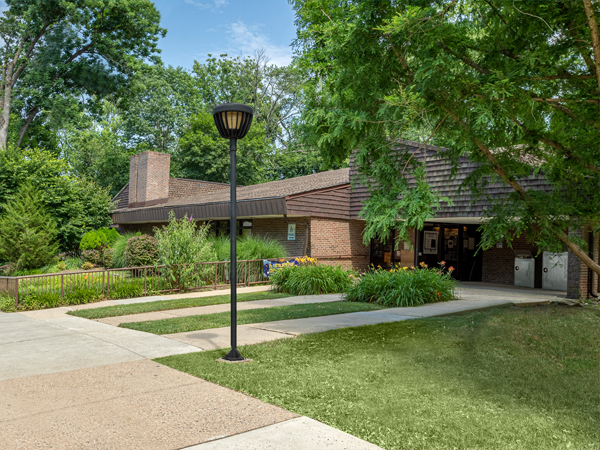 Photograph of the Glenside Free Library in Pennsylvania, US